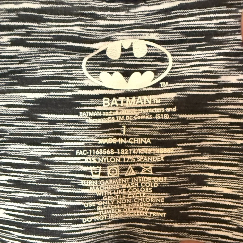 Torrid Batman Dark Knight full length leggings women’s plus size 1 - Picture 4 of 4